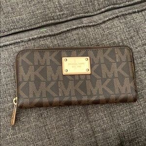Michael Kors wallet